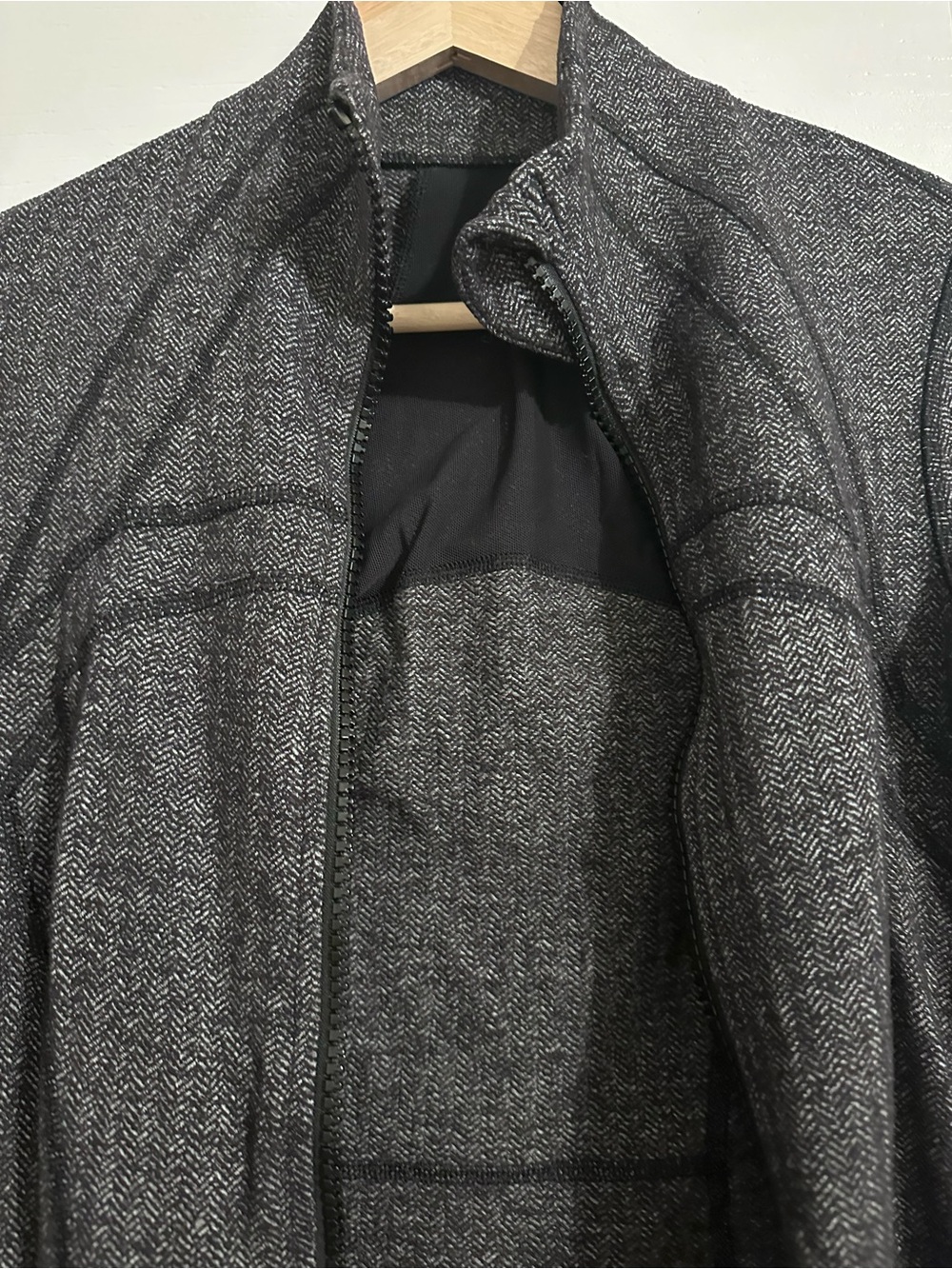 Lululemon Define Jacket - Picture 4 of 8